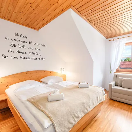 Апартаменты Biohaus - By Mynests Хаус-им-Энншталь